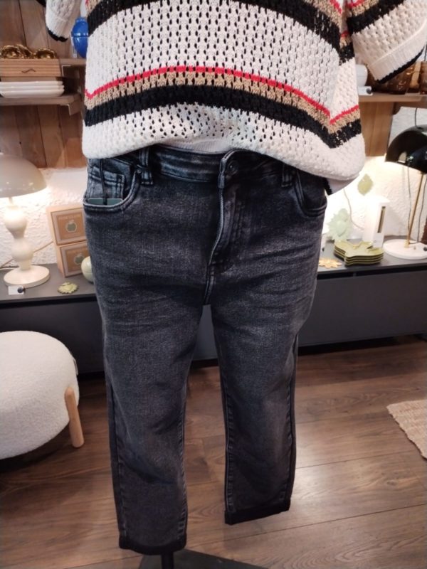 JEAN STOLEN