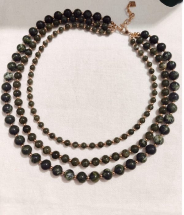 COLLIER MULTI RANG KAKI
