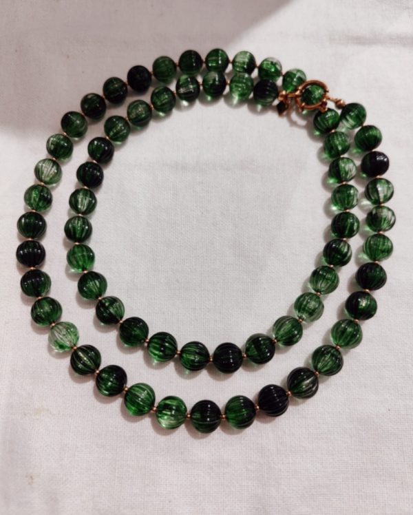 SAUTOIR BOULE RESINE VERT