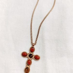 SAUTOIR CROIX BRIQUE MARRON