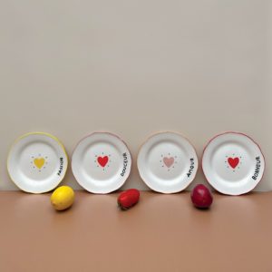 SET DE 4 ASSIETTES COEUR